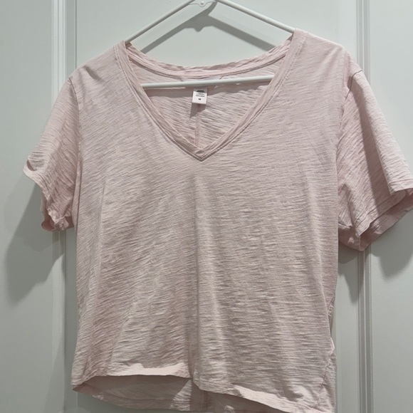 Athleta Tops - Athleta Soft Pink V-Neck Short Sleeve Cropped Tee